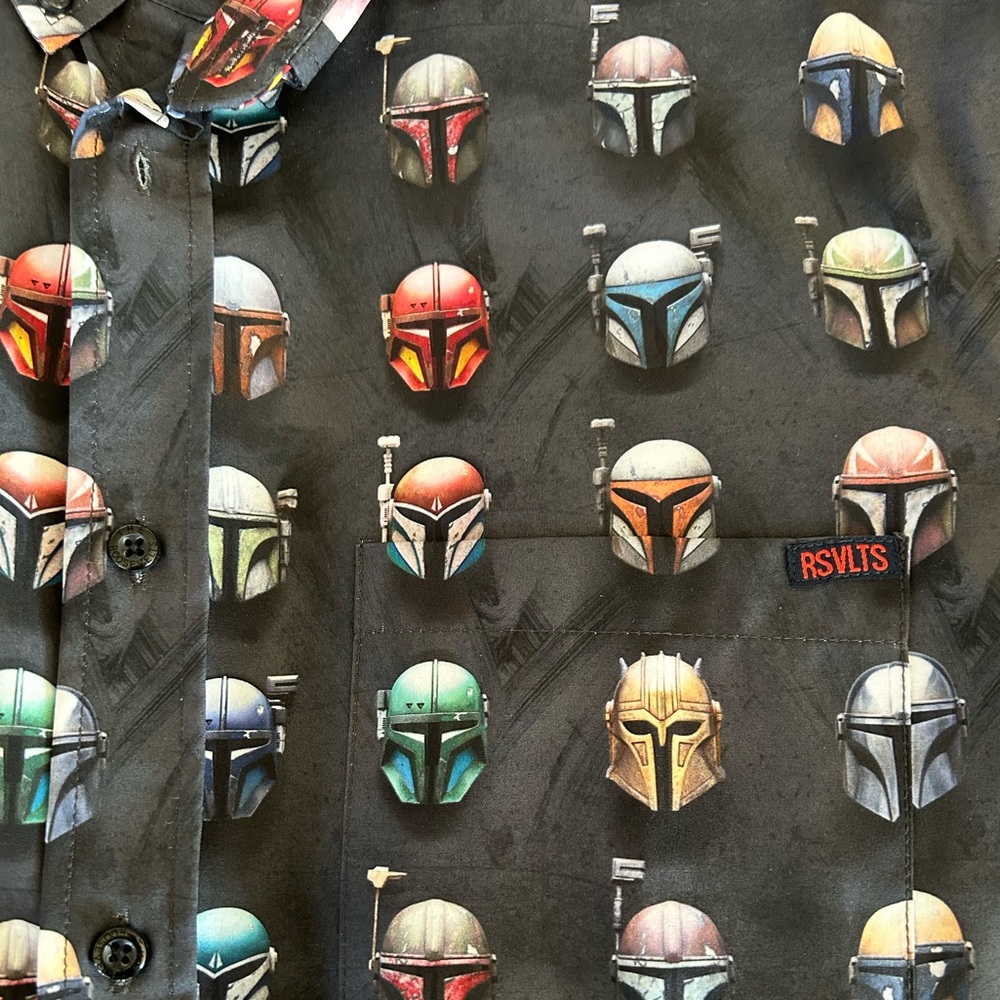 RSVLTS Star Wars Mandalorian Mens's Short Sleeve Shirt - Picture 6 of 6